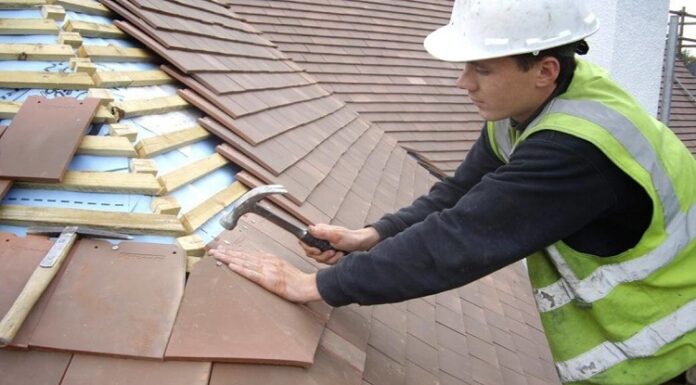 Simple Tips for Repairing Your Roof Repairing Roof